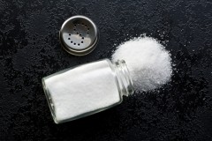 Jakie właściwości ma sól spożywcza?